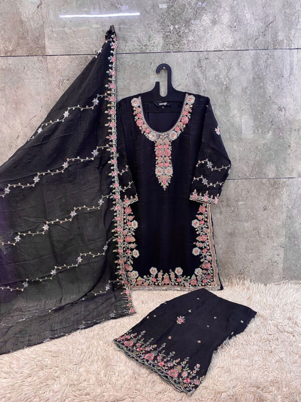 Buy Hoor Tex HF 456 A to D Chinon Pakistani Suit Collection Wholesale 2026