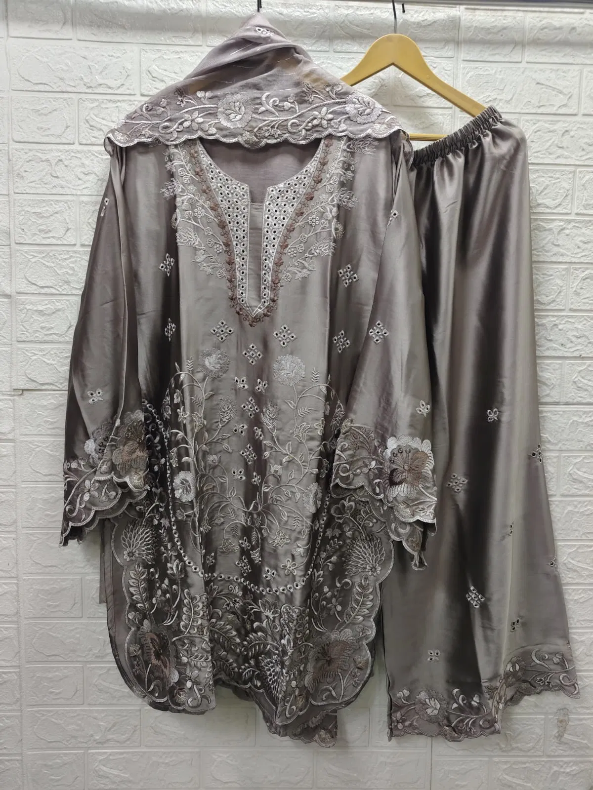 Luxury Pret 341 Viscose Silk Pakistani Readymade Collection Wholesale