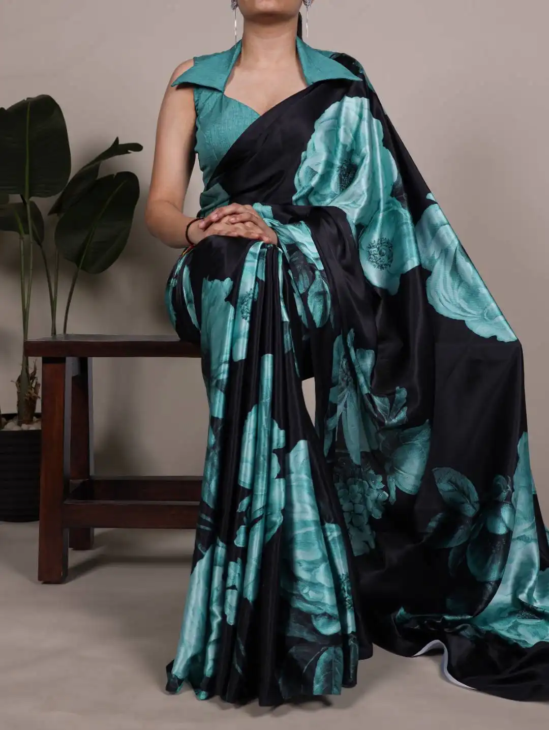 Beautiful WMN 7027 Satin Silk Floral Printed Saree Below 700 Wholesale 2026