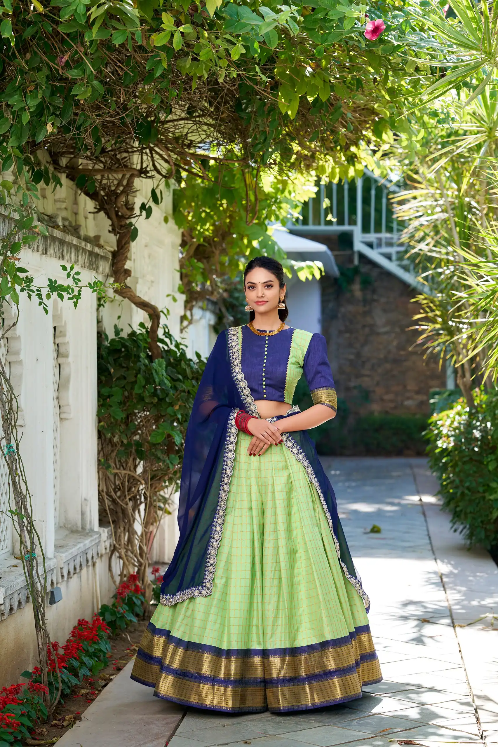 WMN 2010 Zari Chex Lehenga Choli Collection