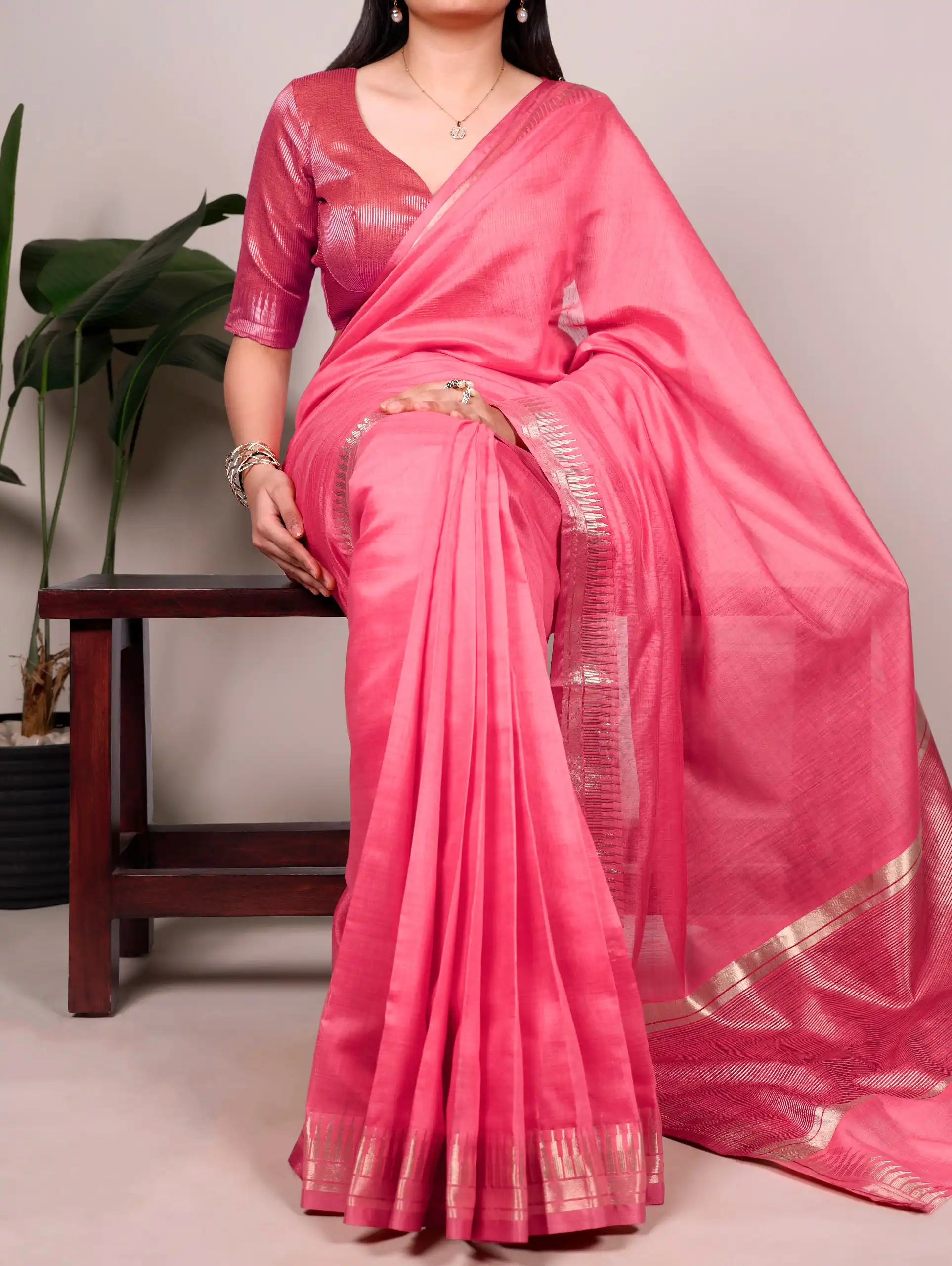 Stylish WMN 8000 Best Wholesale Saree Market In Surat Wholesale 2026