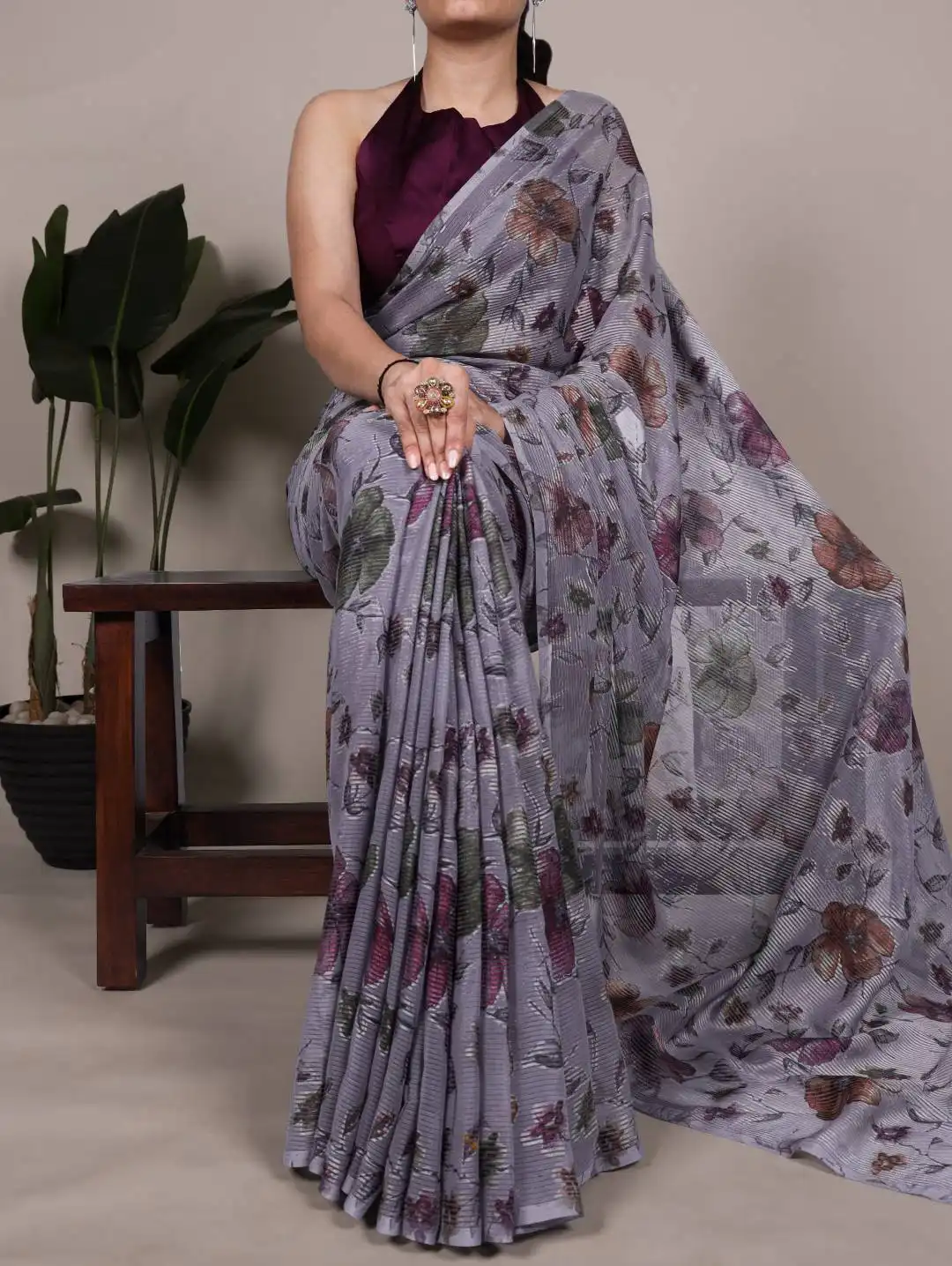 Beautiful WMN 7051 Lurex Brasso Floral Printed Saree Below 1000 Wholesale 2026