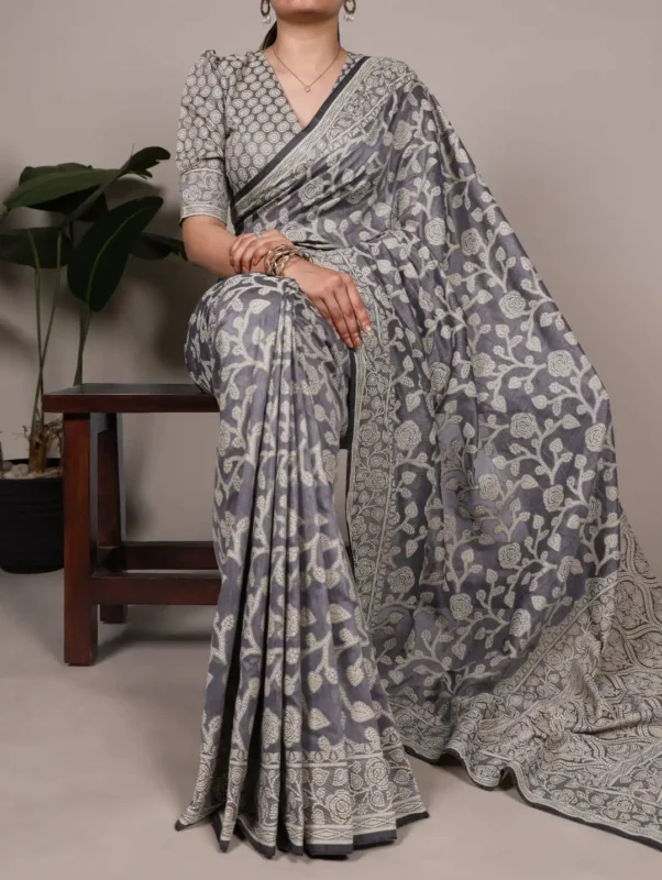Latest WMN 8004 Cotton Silk Flower Print Saree with Unstitched Blouse Manufacturers in Surat Wholesale 2026