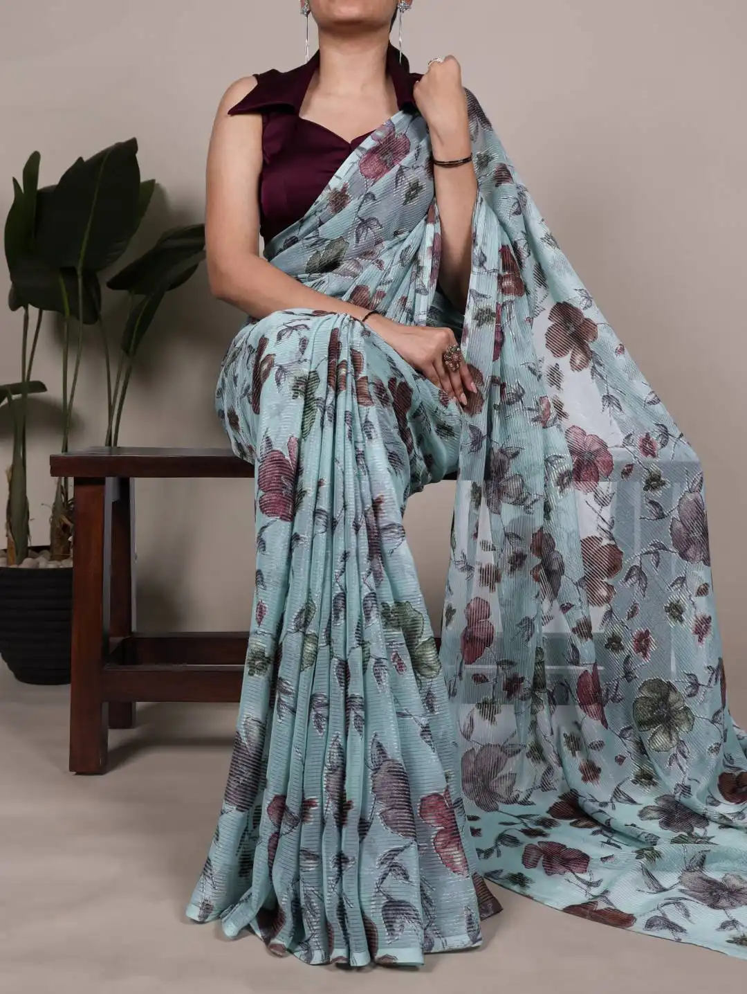 Beautiful WMN 7051 Lurex Brasso Floral Printed Saree Below 1000 Wholesale 2026