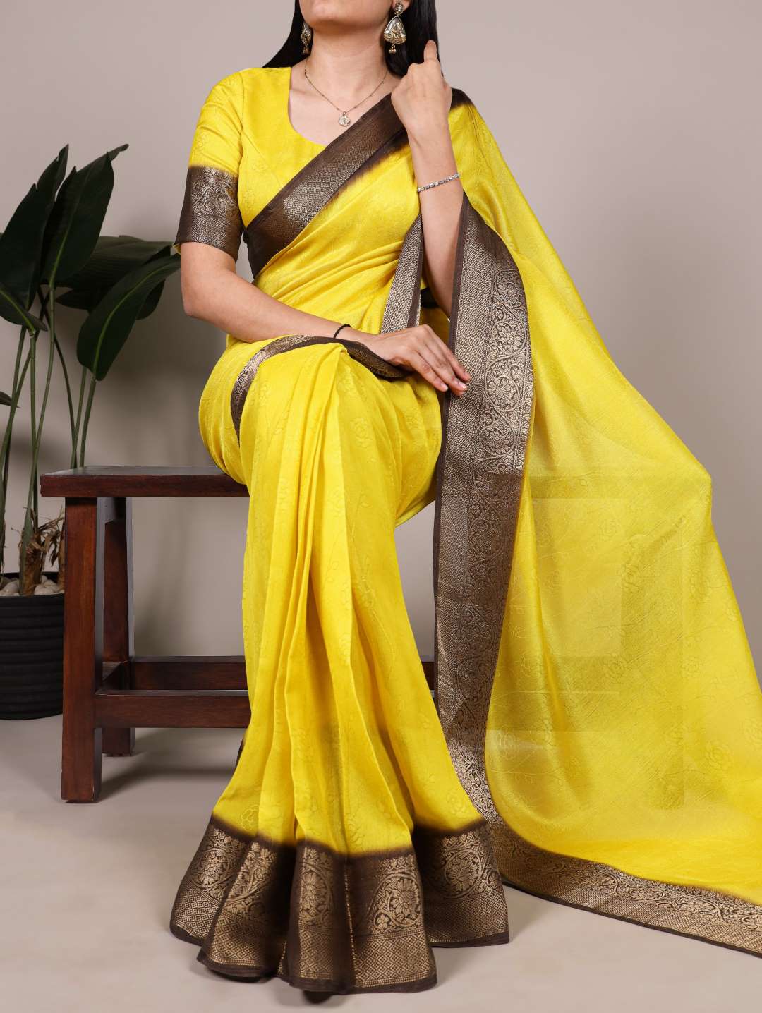 Beautiful WMN 7910 Marsh Mello Zari Weaving Saree 04 Pcs Set Wholesale 2026