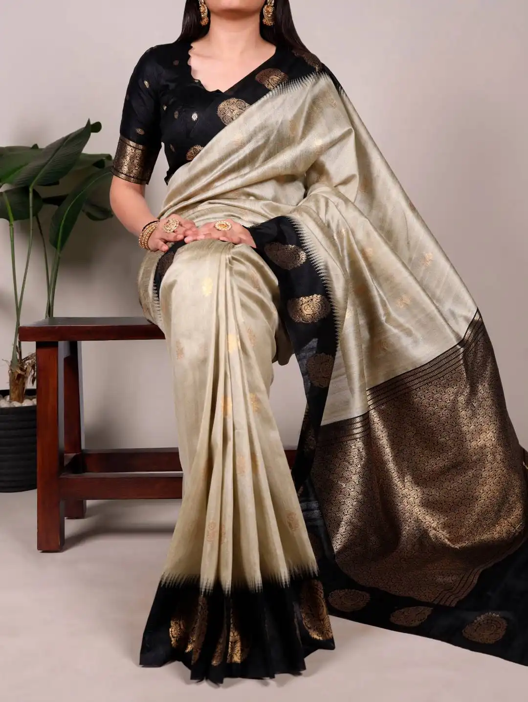 Latest WMN 8002 Designer Saree Wholesale Market In Surat Wholesale 2026