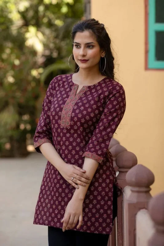Buy SS2016 Cotton Printed Mix Short Top Western Wear Wholesale 2026