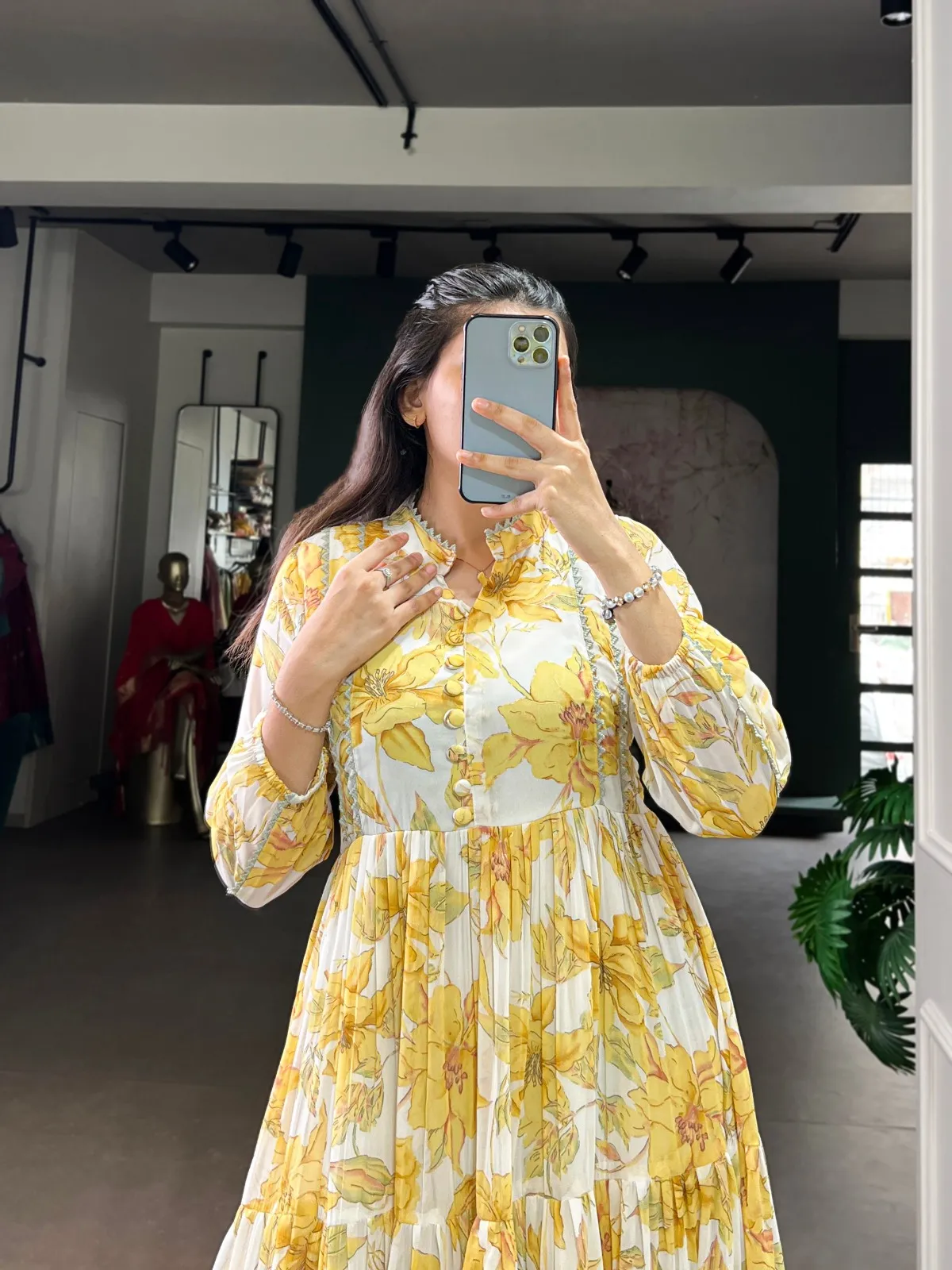 Beautiful WMN 4502 Weightless Marbal Floral Printed Gown Below 1000 Wholesale 2026